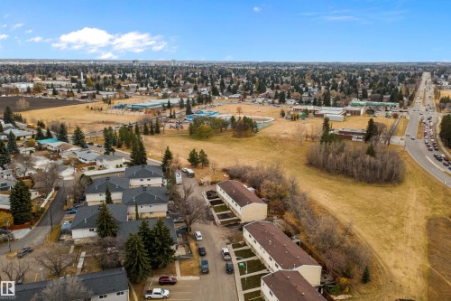 47 Royal Road, Edmonton, AB - Outdoor With View