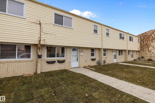 47 Royal Road, Edmonton, AB - Outdoor