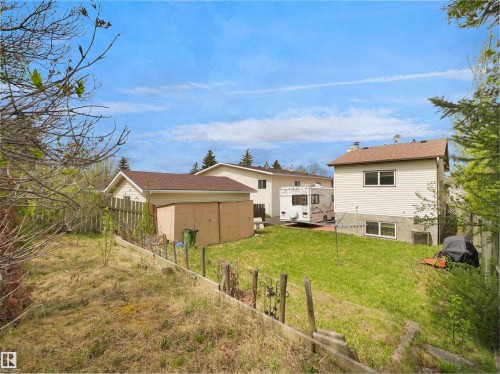 10711 24 Avenue, Edmonton, AB - Outdoor