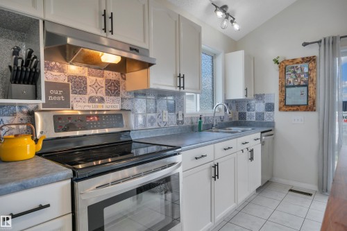 10 Campbell Road, Leduc, AB - Indoor Photo Showing Kitchen