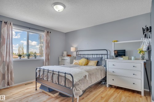 10 Campbell Road, Leduc, AB - Indoor Photo Showing Bedroom