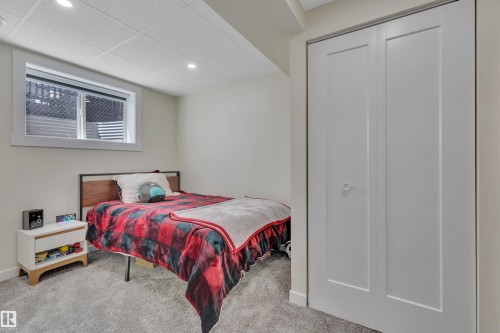 10 Campbell Road, Leduc, AB - Indoor Photo Showing Bedroom