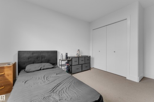 3219 16 Avenue, Edmonton, AB 
