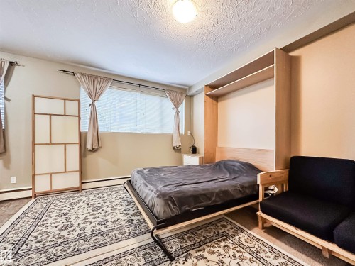 3 8406 104 Street, Edmonton, AB - Indoor Photo Showing Bedroom
