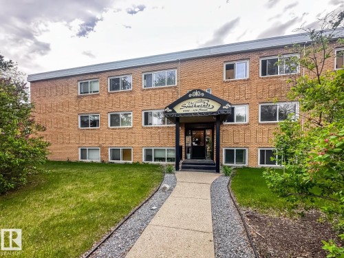 3 8406 104 Street, Edmonton, AB - Outdoor With Facade