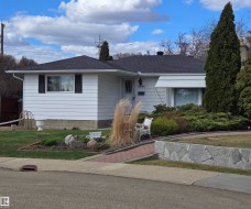 6808 135A Avenue NW  Edmonton, AB T5C 2H6