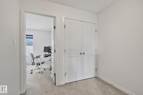 60A 1530 Tamarack Boulevard, Edmonton, AB - Indoor