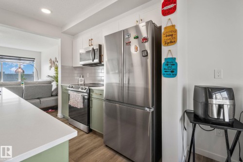 60A 1530 Tamarack Boulevard, Edmonton, AB - Indoor Photo Showing Kitchen With Upgraded Kitchen