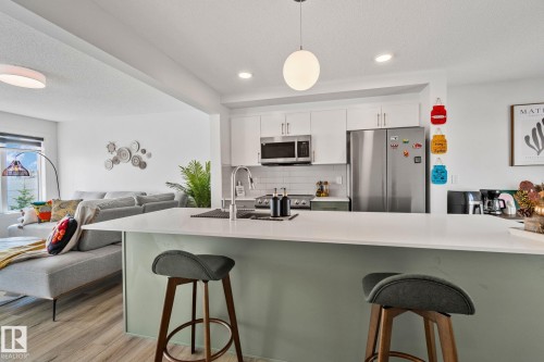 60A 1530 Tamarack Boulevard, Edmonton, AB - Indoor Photo Showing Kitchen With Upgraded Kitchen