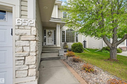 652 Henderson Street, Edmonton, AB - Outdoor