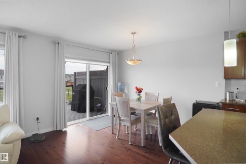 1702 Chapman Way, Edmonton, AB - Indoor Photo Showing Dining Room