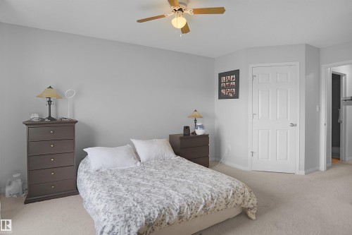 1702 Chapman Way, Edmonton, AB - Indoor Photo Showing Bedroom