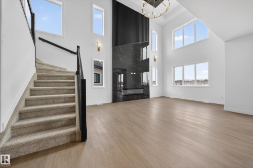 260 166 Avenue, Edmonton, AB - Indoor Photo Showing Other Room