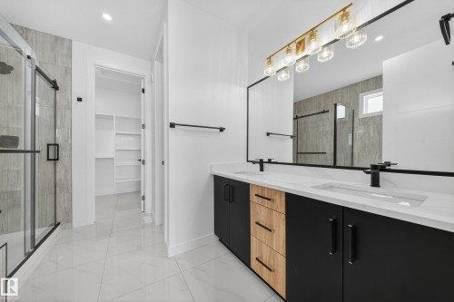 260 166 Avenue, Edmonton, AB - Indoor
