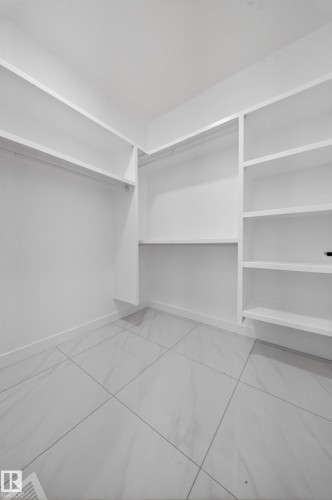 260 166 Avenue, Edmonton, AB - Indoor With Storage