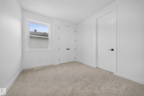 260 166 Avenue, Edmonton, AB - Indoor Photo Showing Other Room