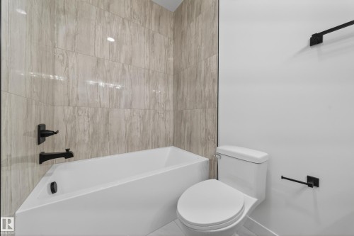 260 166 Avenue, Edmonton, AB - Indoor Photo Showing Bathroom