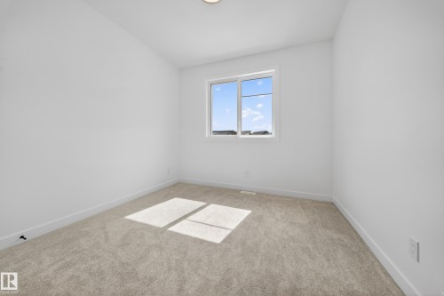 260 166 Avenue, Edmonton, AB - Indoor Photo Showing Other Room