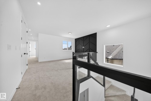 260 166 Avenue, Edmonton, AB - Indoor Photo Showing Other Room