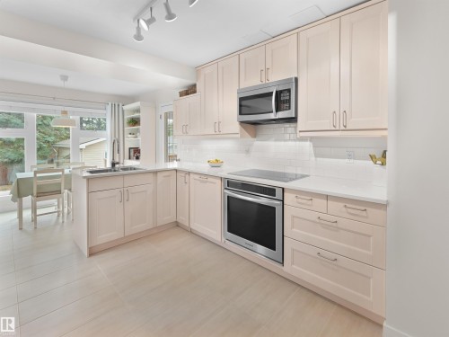 11635 72 Avenue, Edmonton, AB 