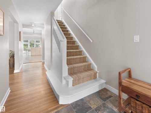 11635 72 Avenue, Edmonton, AB 