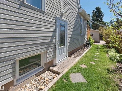 11635 72 Avenue, Edmonton, AB 
