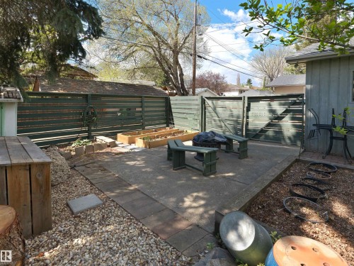 9202 117 Street, Edmonton, AB - Outdoor