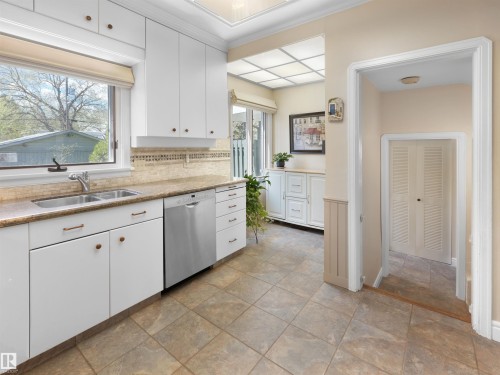 9202 117 Street, Edmonton, AB - Indoor Photo Showing Kitchen With Double Sink