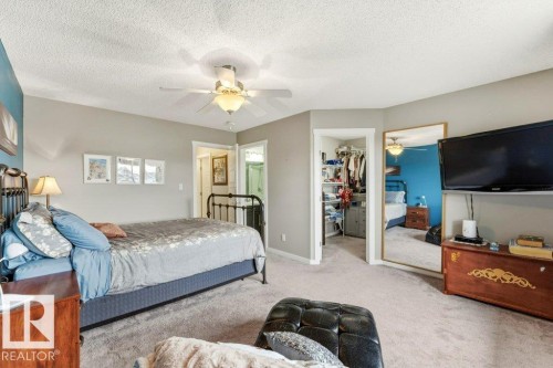4443 6 Street Nw, Edmonton, AB - Indoor Photo Showing Bedroom