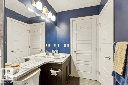 4443 6 Street Nw, Edmonton, AB - Indoor Photo Showing Bathroom