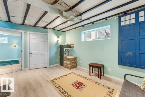 4443 6 Street Nw, Edmonton, AB - Indoor Photo Showing Other Room