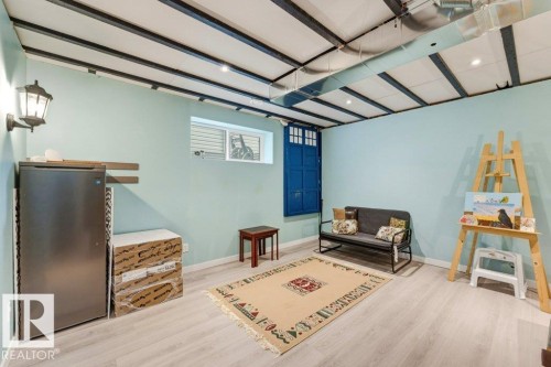 4443 6 Street Nw, Edmonton, AB - Indoor