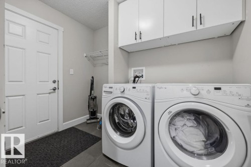 2366 Ware Crescent, Edmonton, AB - Indoor Photo Showing Laundry Room