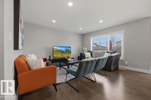 2366 Ware Crescent, Edmonton, AB - Indoor