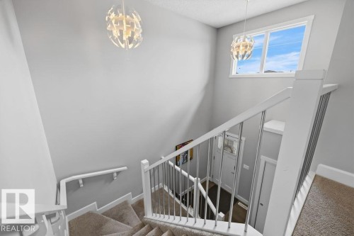 2366 Ware Crescent, Edmonton, AB - Indoor Photo Showing Other Room