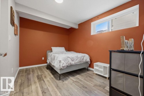 2366 Ware Crescent, Edmonton, AB - Indoor
