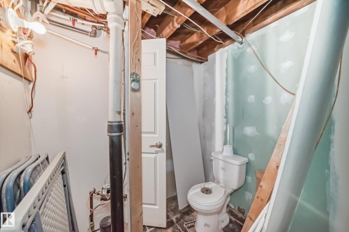 Image quality insufficient for description - 11303 60 Street, Edmonton, AB - Indoor