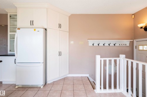 9331 52 Street, Edmonton, AB - Indoor Photo Showing Other Room