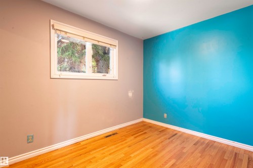 9331 52 Street, Edmonton, AB - Indoor Photo Showing Other Room