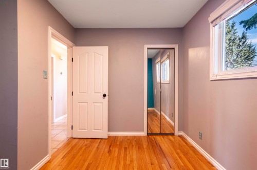 9331 52 Street, Edmonton, AB - Indoor Photo Showing Other Room