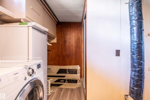 9331 52 Street, Edmonton, AB - Indoor Photo Showing Laundry Room