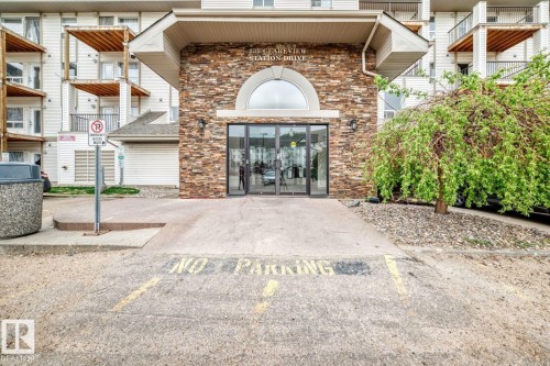 1315 330 CLAREVIEW STATION Drive  Edmonton, AB T5Y 0E6