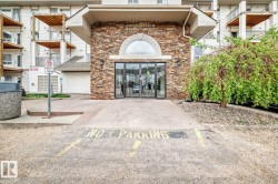 1315 330 CLAREVIEW STATION Drive  Edmonton, AB T5Y 0E6