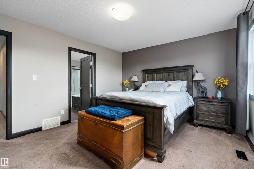 268 Sheppard Circle, Leduc, AB - Indoor Photo Showing Bedroom