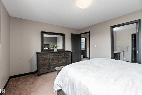 268 Sheppard Circle, Leduc, AB - Indoor Photo Showing Bedroom