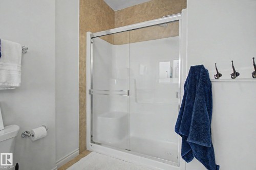 3433 West Landing Landing, Edmonton, AB - Indoor Photo Showing Bathroom