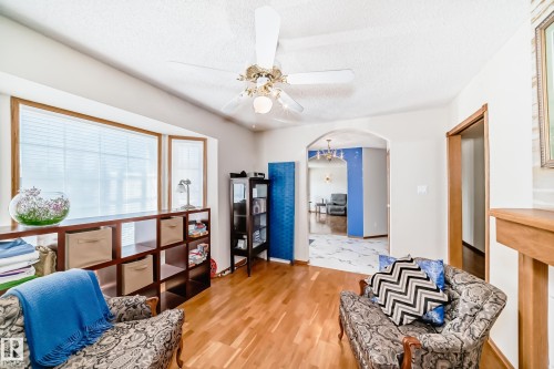 15330 99 Avenue, Edmonton, AB - Indoor
