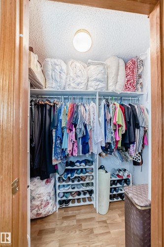 15330 99 Avenue, Edmonton, AB - Indoor With Storage