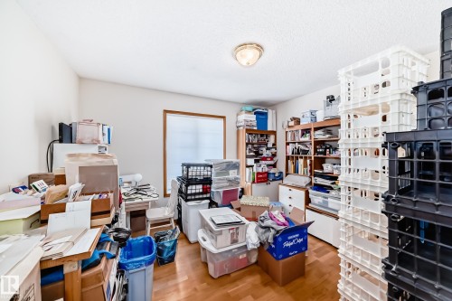 15330 99 Avenue, Edmonton, AB - Indoor