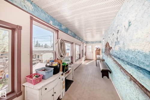 15330 99 Avenue, Edmonton, AB - Indoor Photo Showing Other Room
